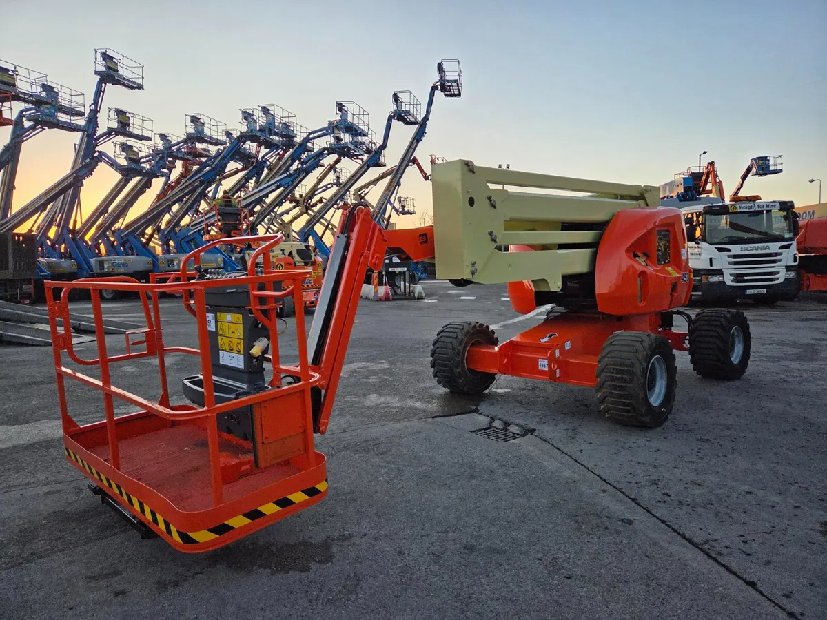 Genie Z45 ( JLG 450 AJ Diesel Boom - year 2014 ) - Image 4