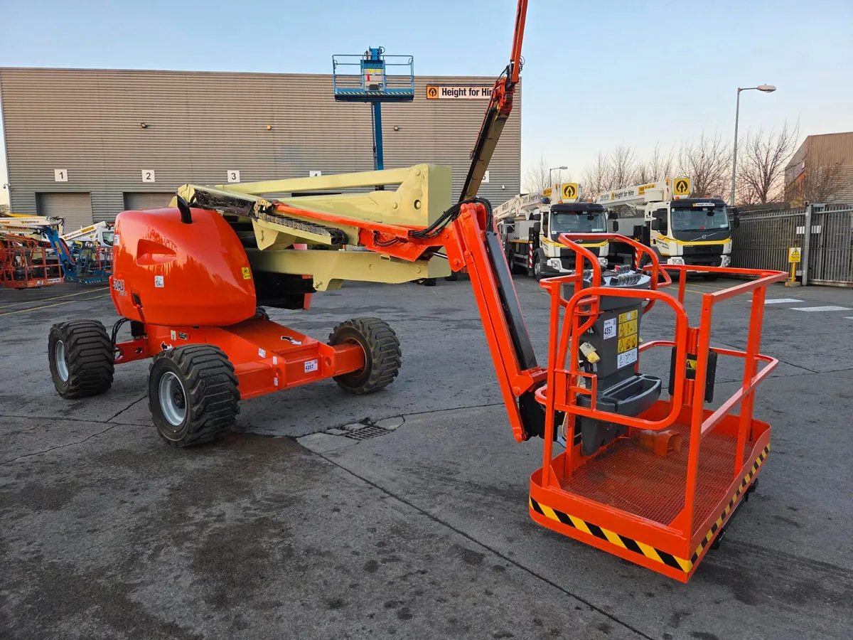 Genie Z45 ( JLG 450 AJ Diesel Boom - year 2014 ) - Image 3