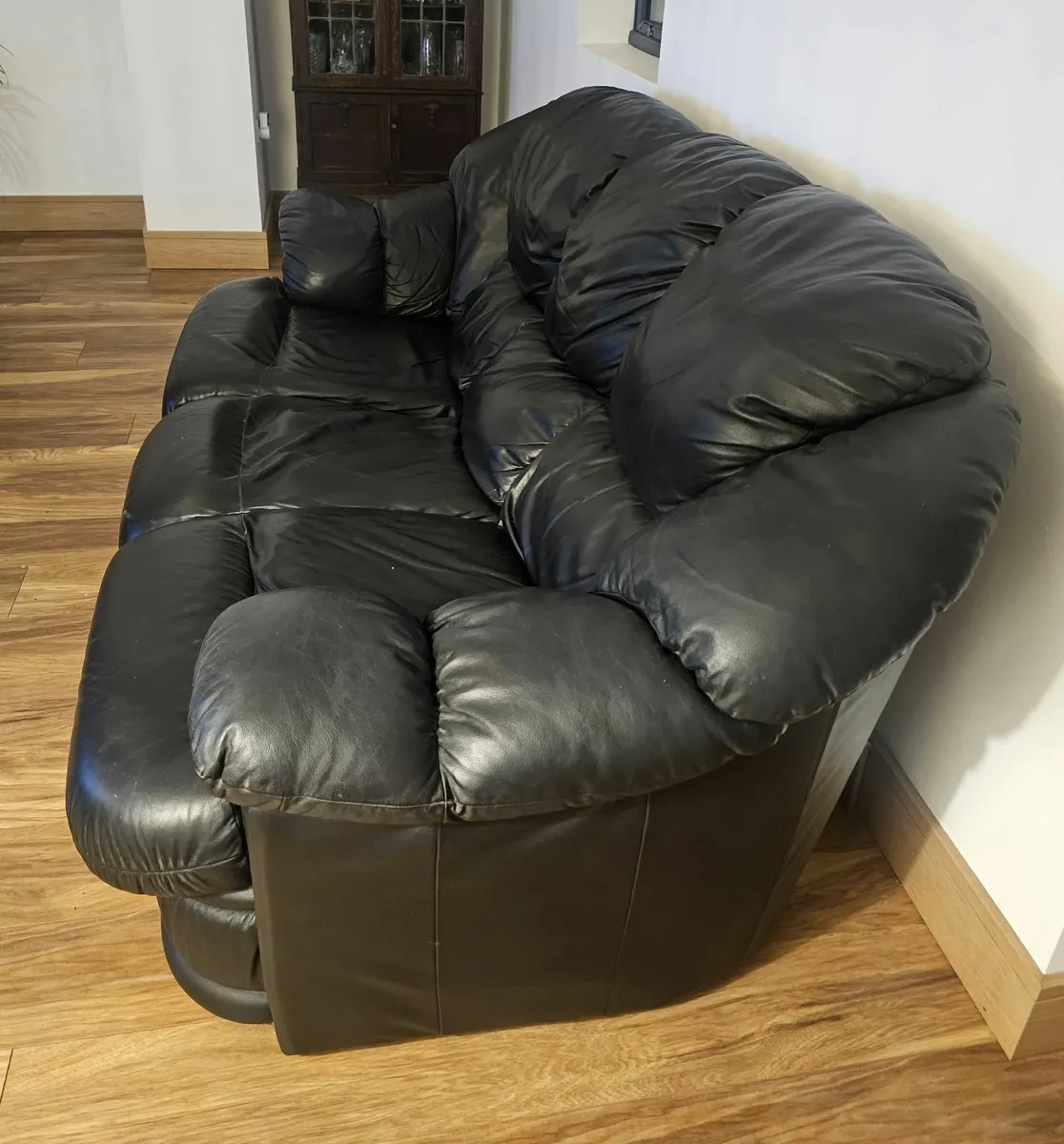 Suite of Furniture (Couch and Armchairs) - Image 2