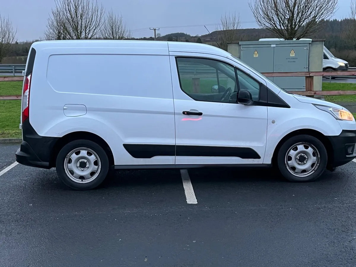 2019 Transit Connect, only 106k km, 1 Owner - Image 4
