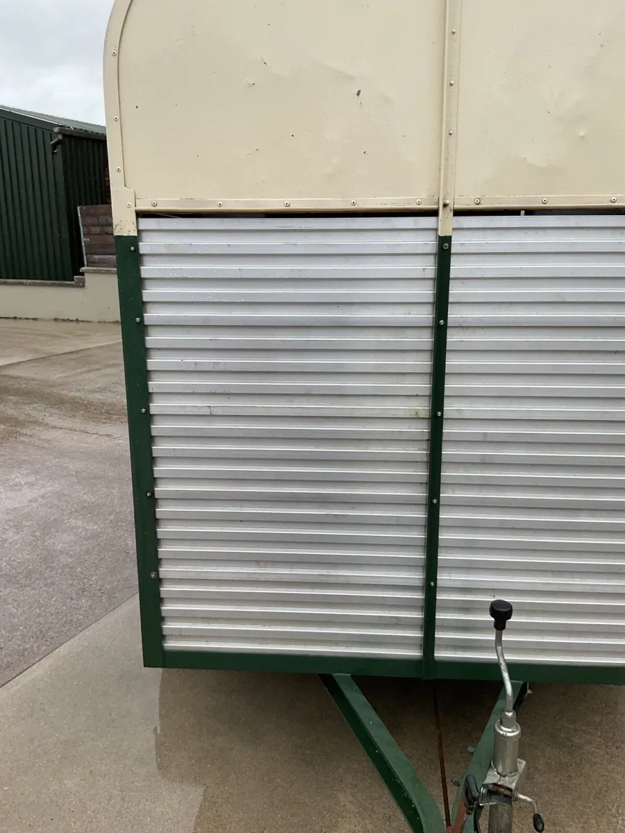 Hamilton trailer - Image 2