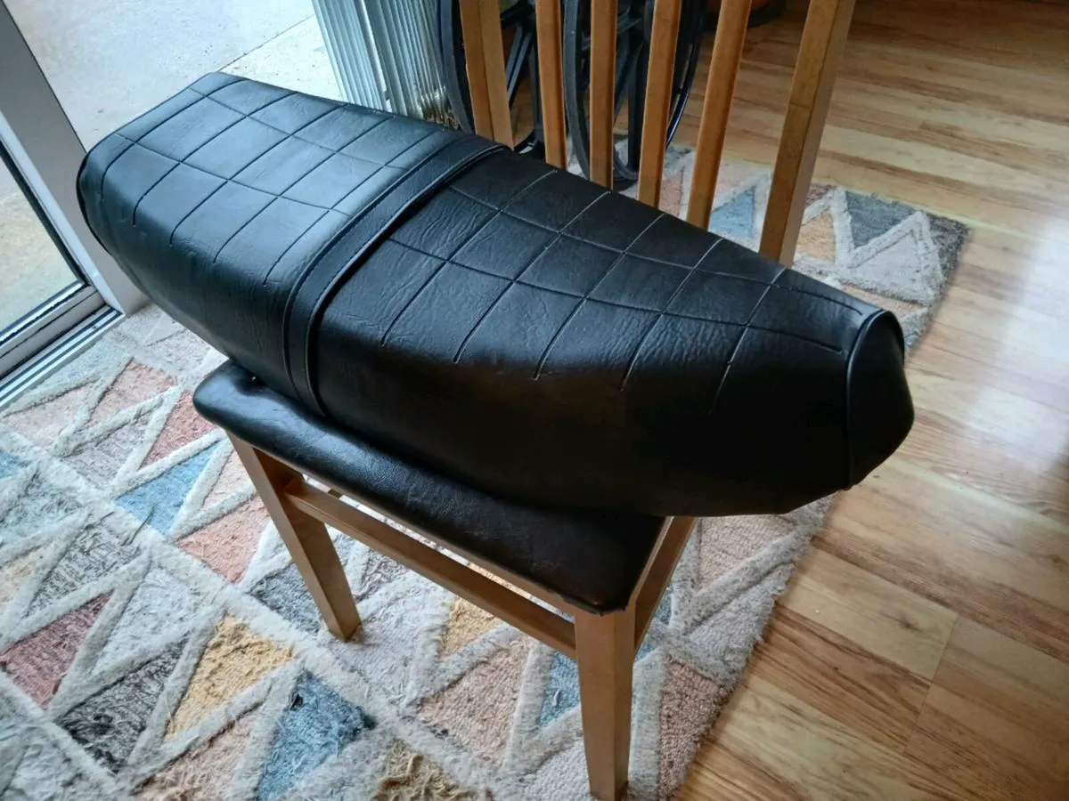 HONDA C90 CUB SEAT. - Image 3