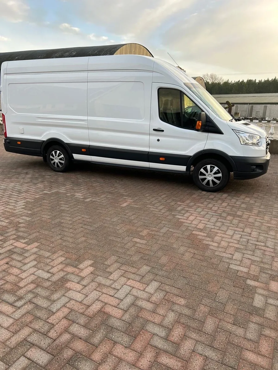 Race motorhome race truck - Image 2