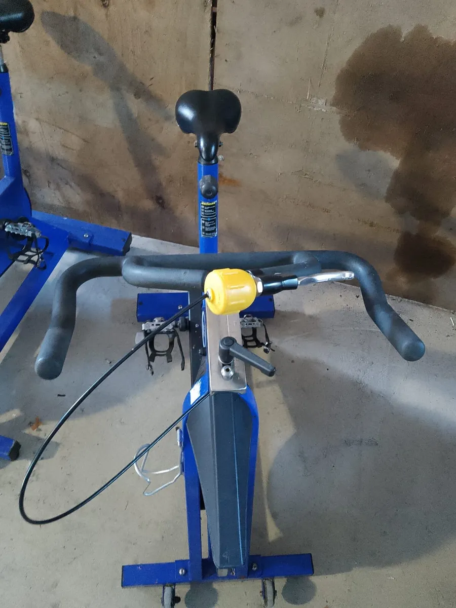 PULSE SPIN BIKES - Image 4