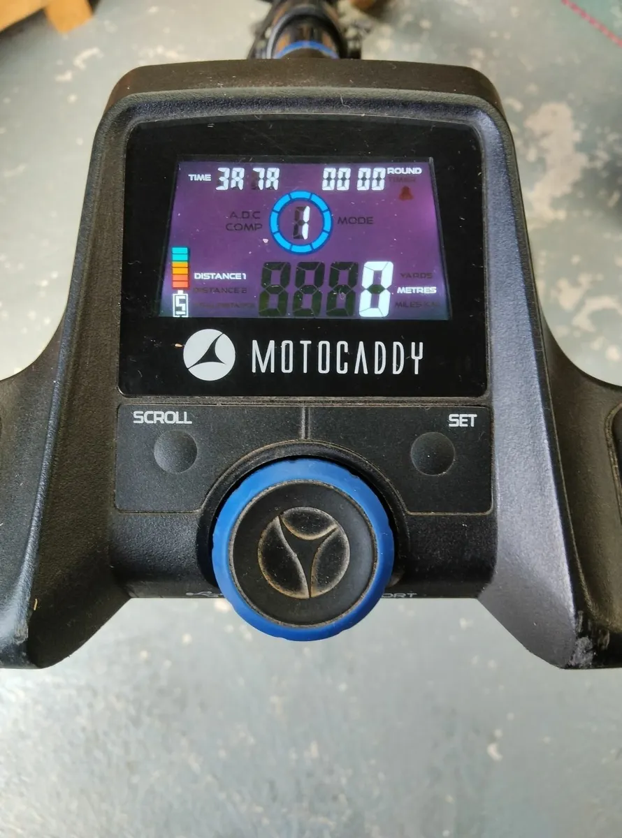 Motocaddy SPro3 plus charger - Image 3