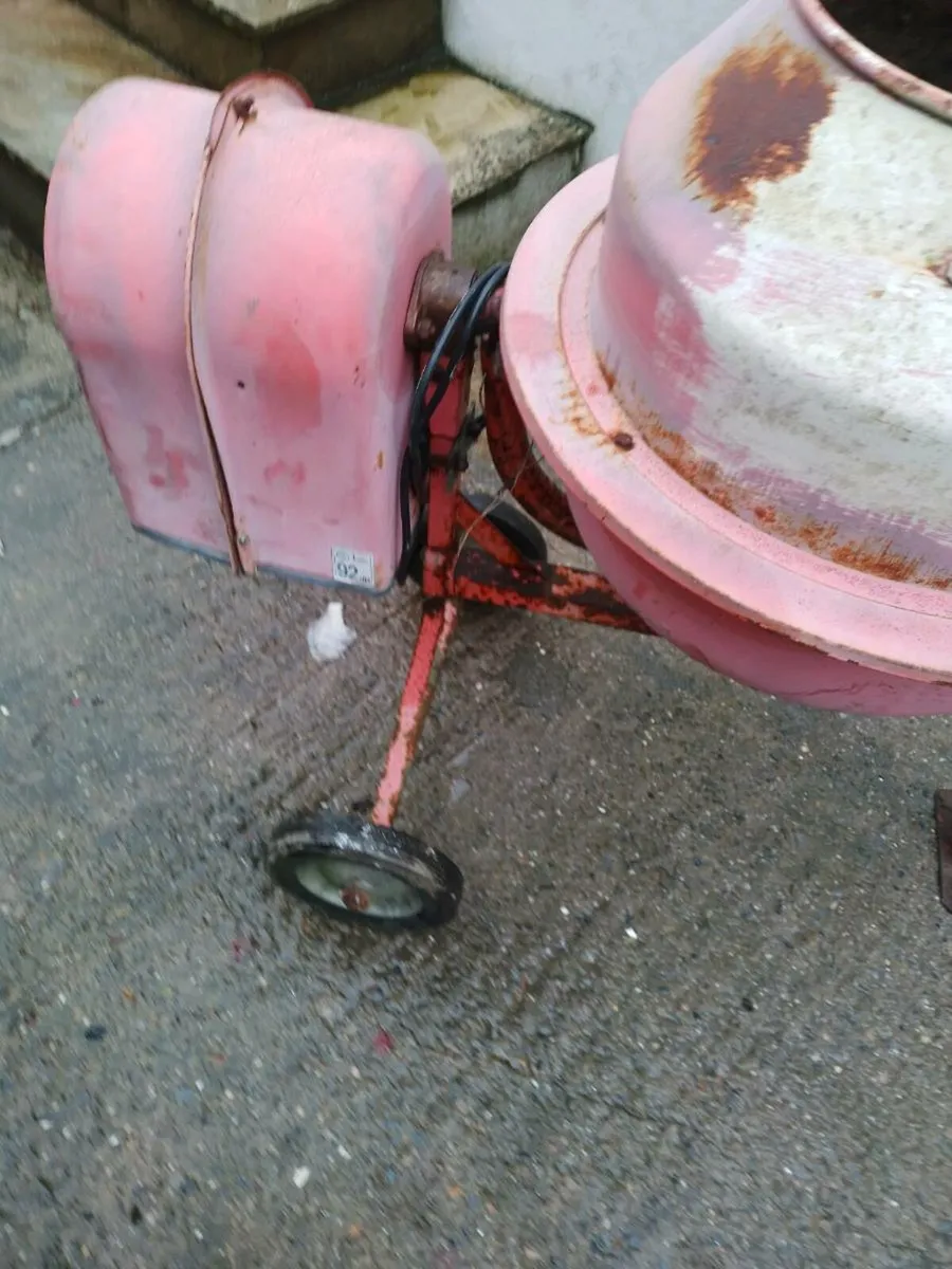 Very small cement mixer - Image 2