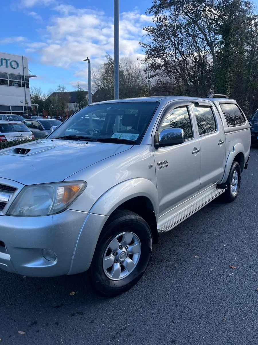 Toyota Hilux Mobile Car Valeting Rig - Image 1