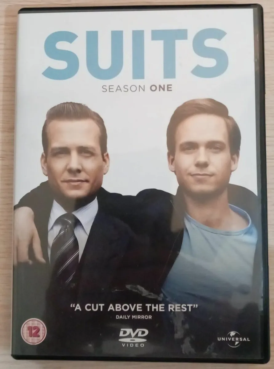 SUITS, complete Season 1 on DVD