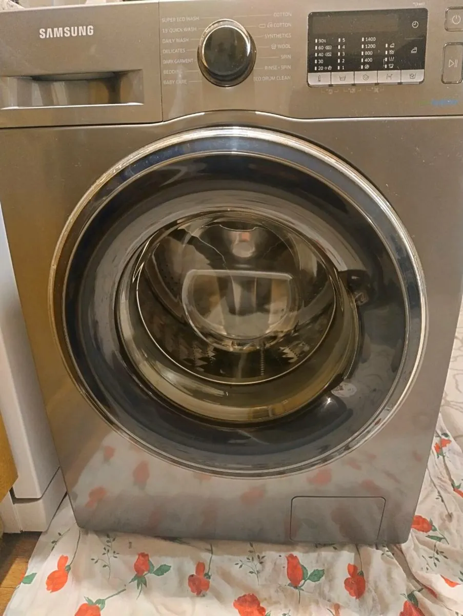 Washing machine 8kg - Image 1