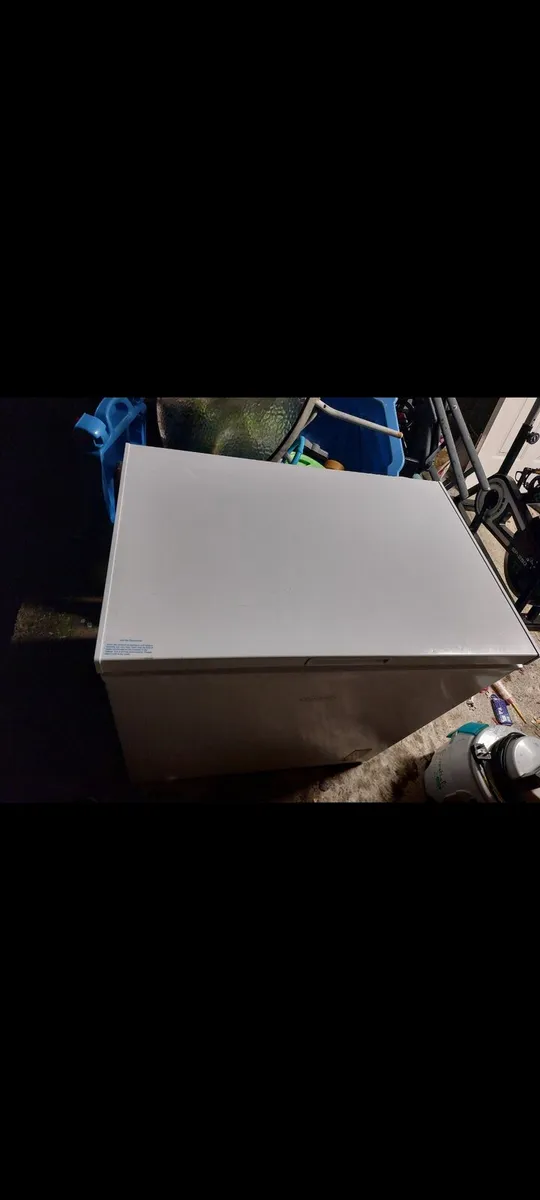Large box Freezer for Sale - Image 1