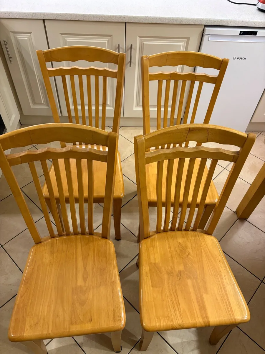 4 kitchen chairs - Image 2