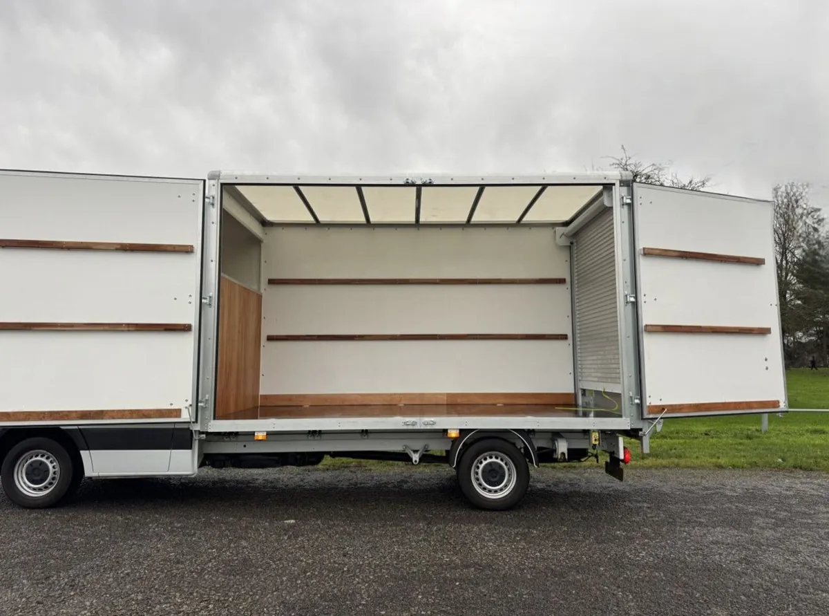 2021 Mercedes-Benz Sprinter Luton Box Van - Image 2