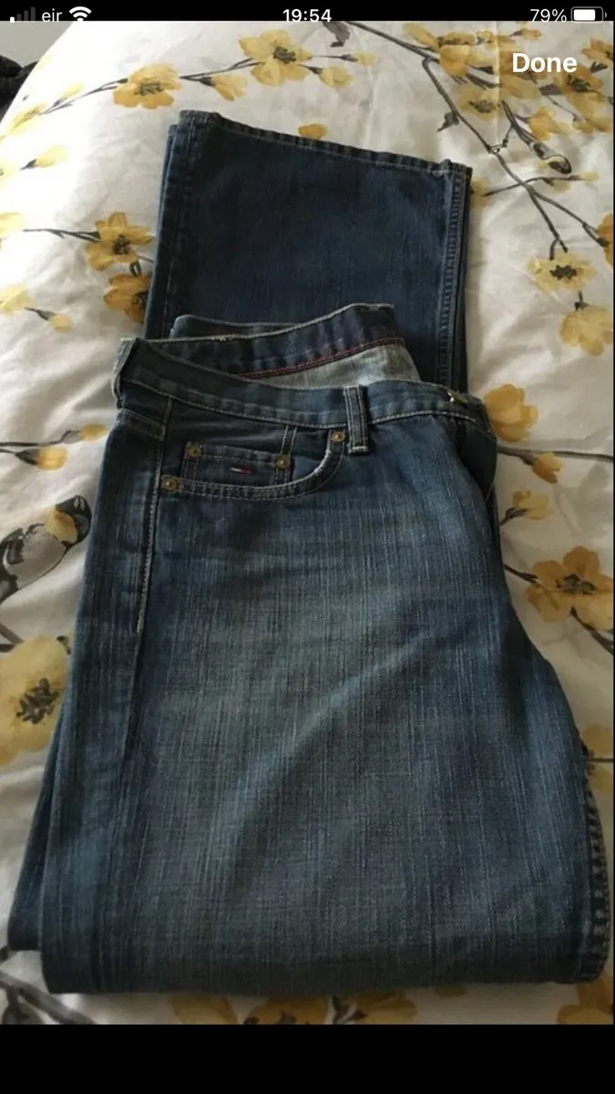 Ladies Tommy Hilfiger jeans W30”x L32” €20 - Image 2