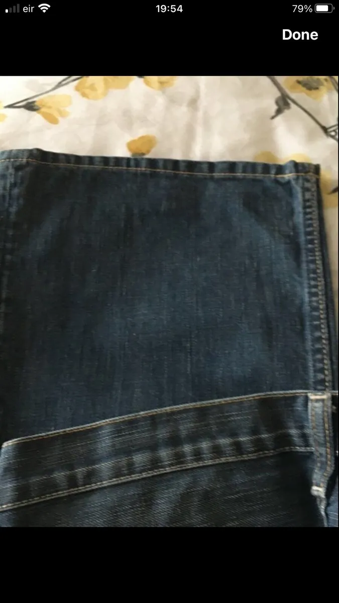 Ladies Tommy Hilfiger jeans W30”x L32” €20 - Image 4