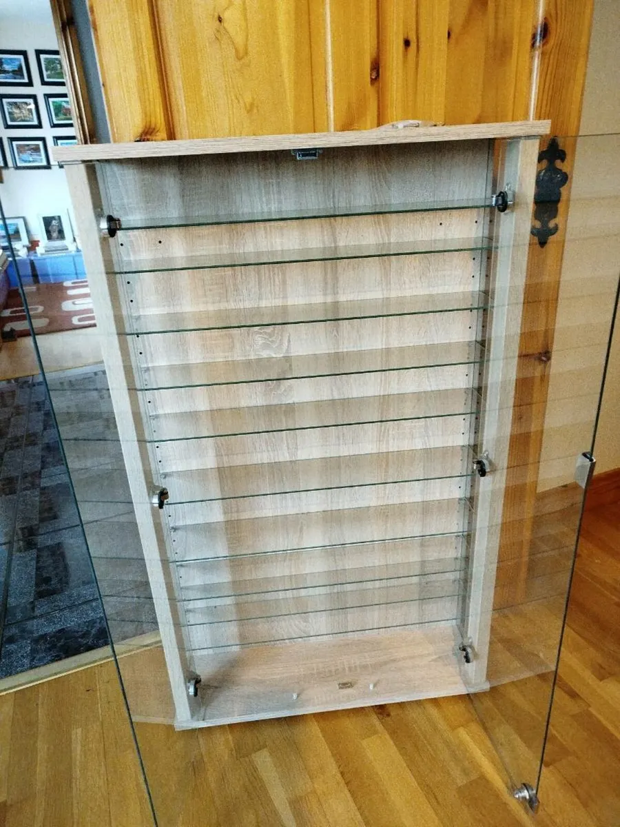 Lego display cabinet - Image 2
