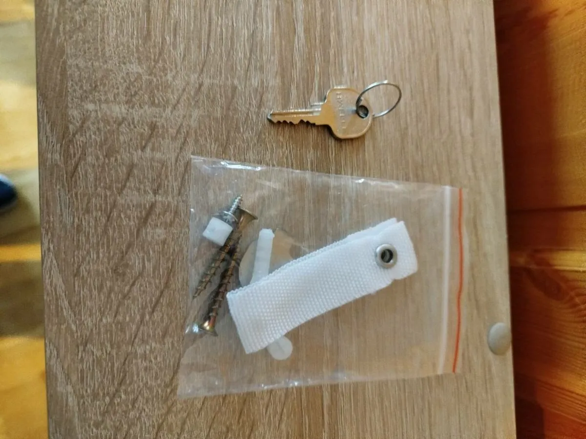 Lego display cabinet - Image 3