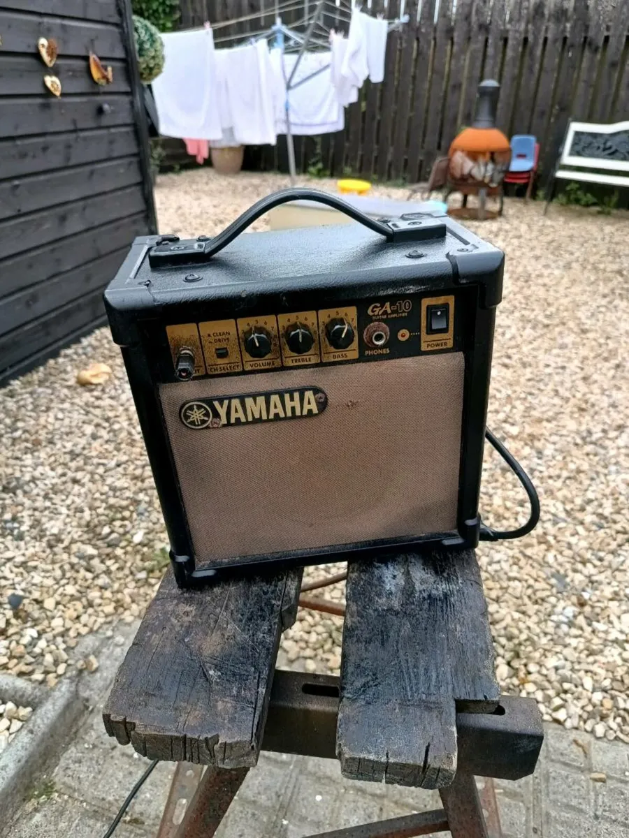 Vintage Yamaha Guitar Amplifier - Image 2