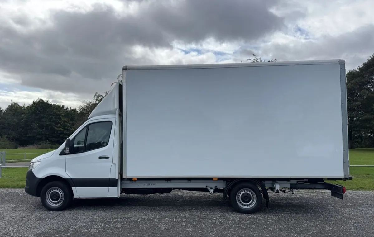 2020 Mercedes-Benz Sprinter Luton Box Van - Image 1
