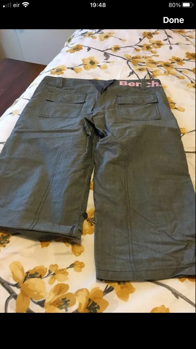 Ladies  bench shorts size 8 €8 - Image 1