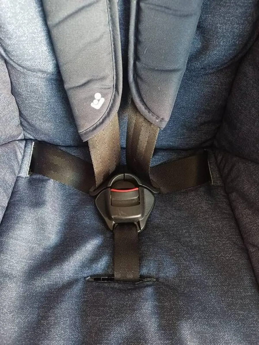 Maxi Cosi Tobifix Car Seat - Image 4