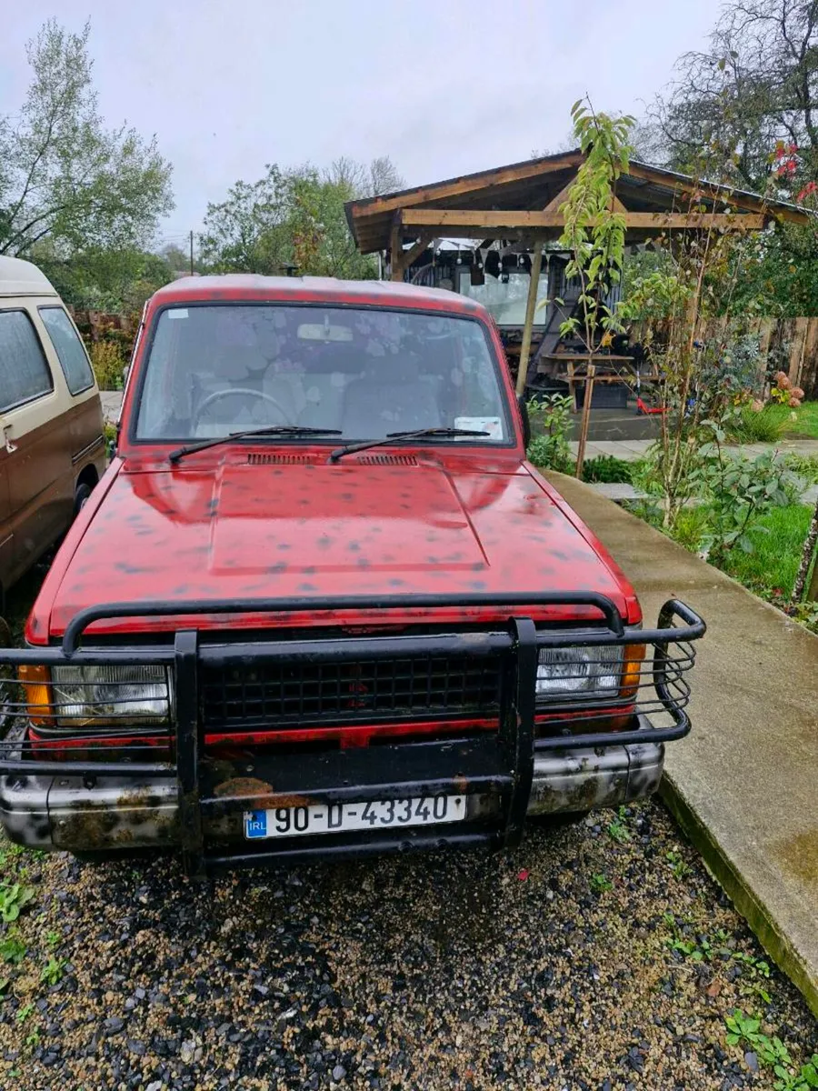 Vintage isuzu trooper - Image 2