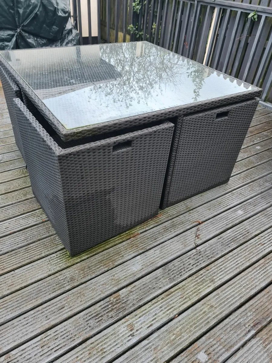 Patio furniture - Image 1