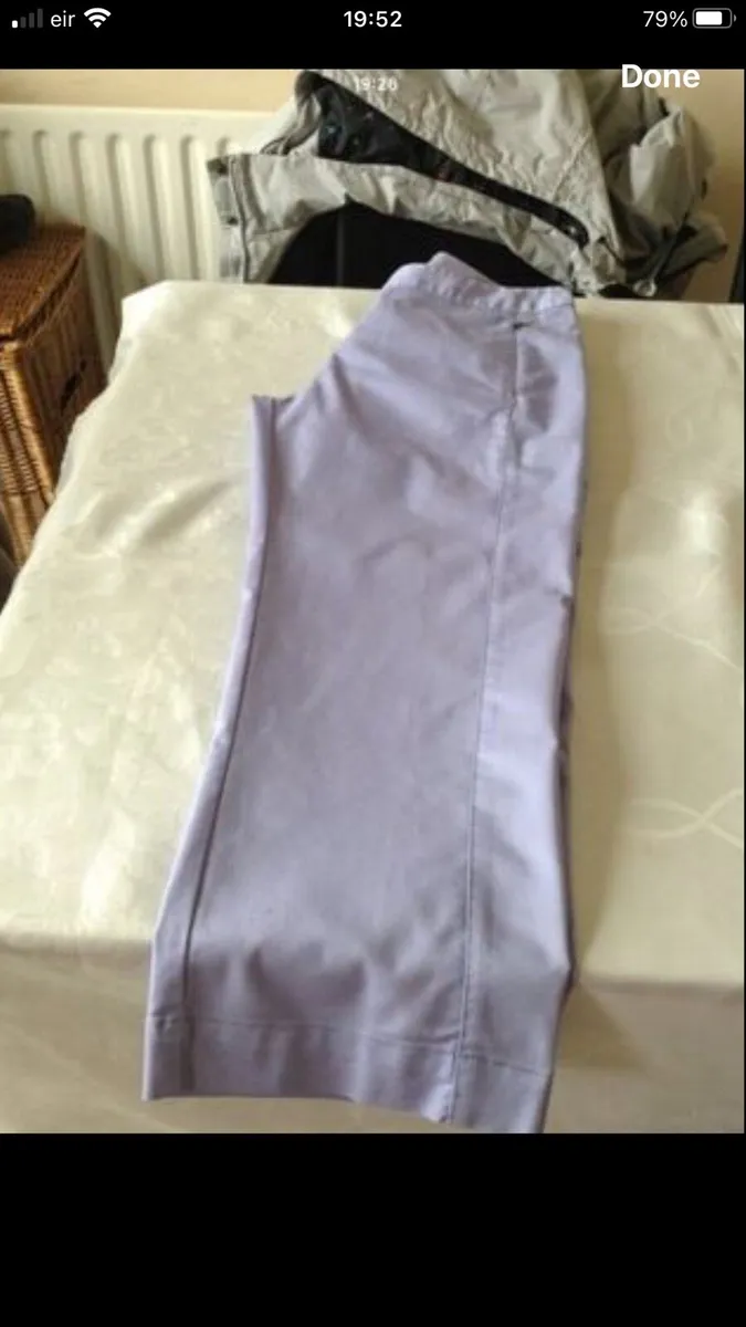 Ladies adidas 3/4 length trousers size 4 €10 - Image 4