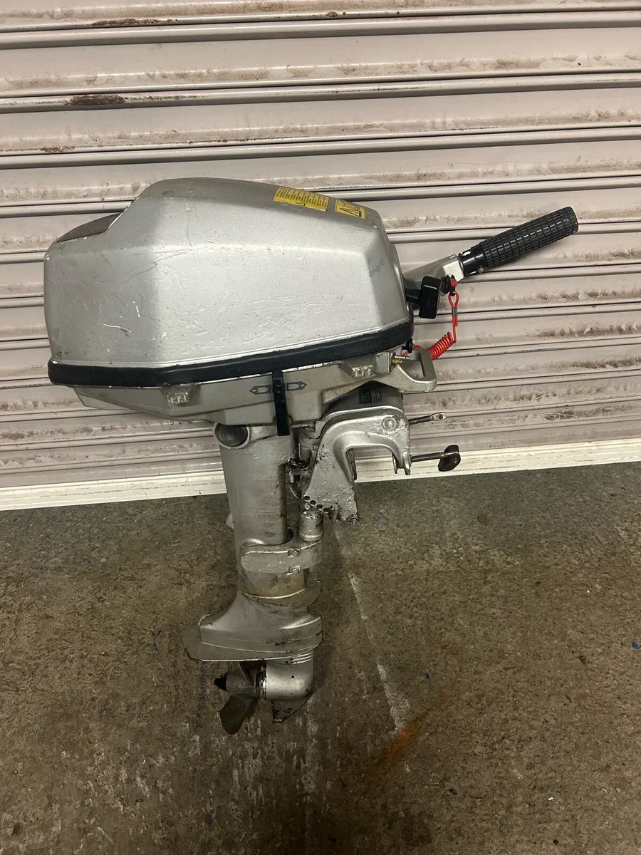 Honda 5hp Outboard - Image 3