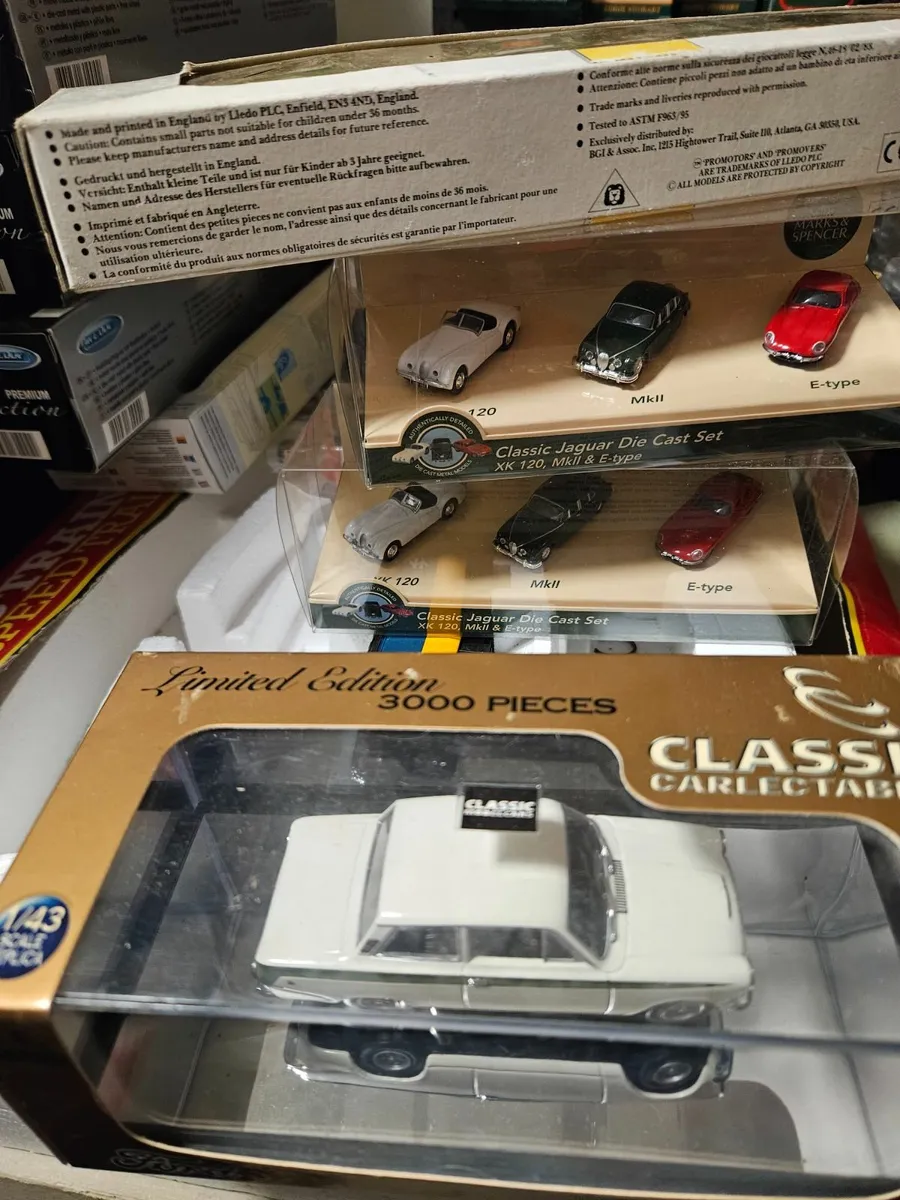 Corgi Ford Cortina Lotus - Image 3