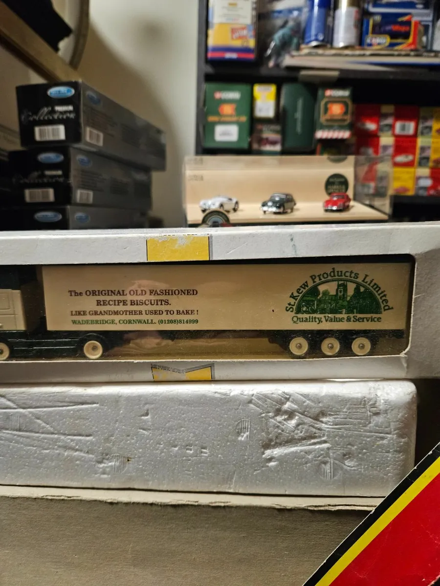 Corgi Lledo Truck - Image 2