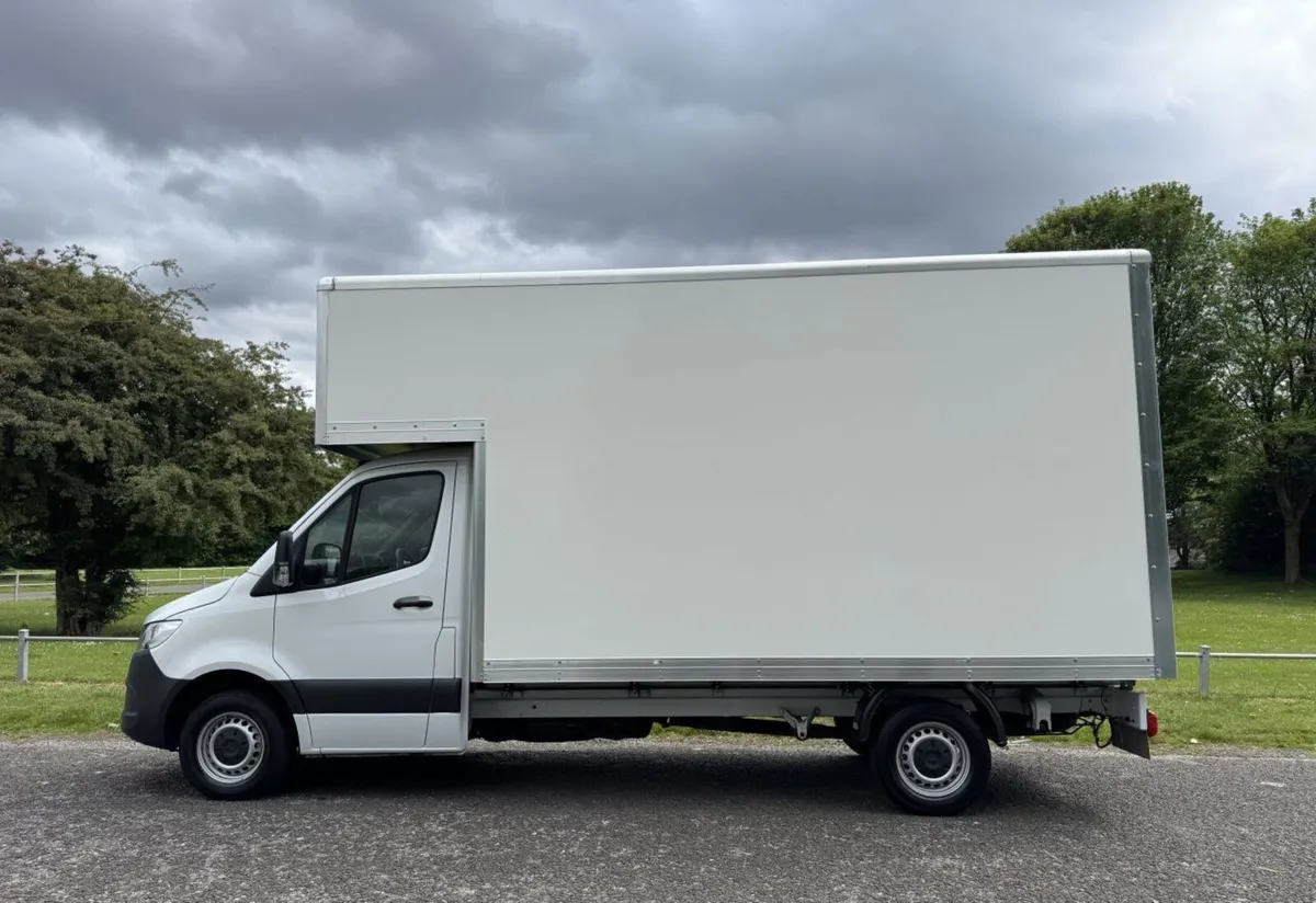 2022 Mercedes-Benz Sprinter Luton Box Van - Image 1