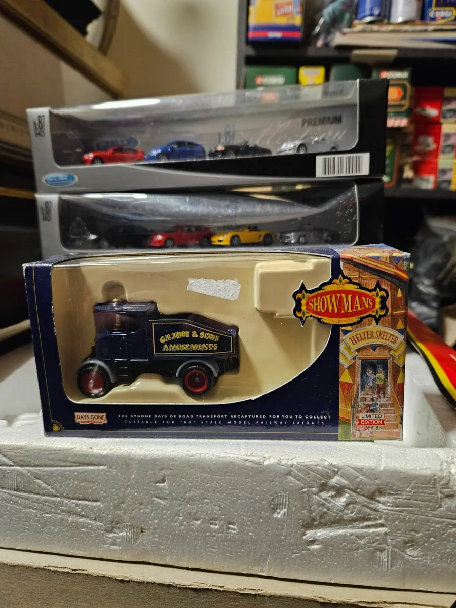 Corgi Lledo Steam Circus Fair Ground Truck