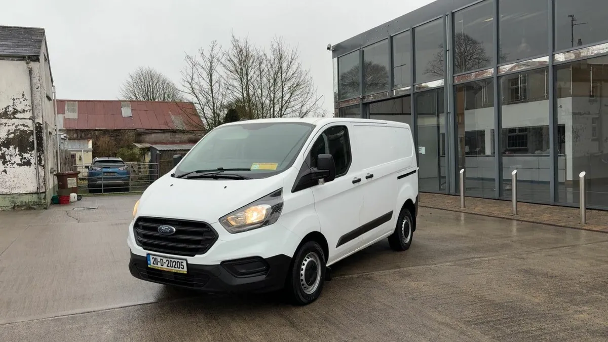 Ford custom 211 small km.price all in - Image 4