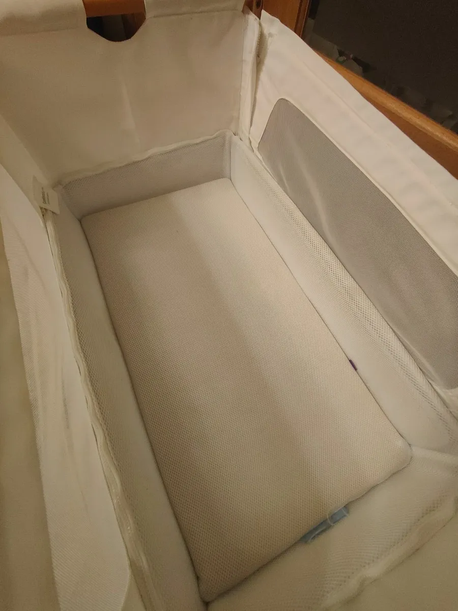 SnuzPod 4 bedside crib - Image 2