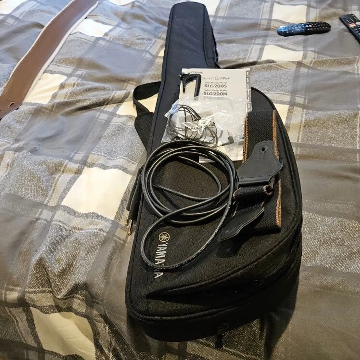 Yamaha Nylon Silent guitar and TanglewoodT3 Acoustic Amp - Image 4