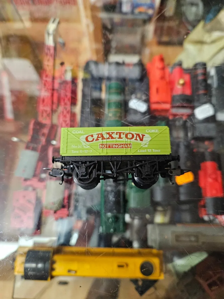 Hornby Lima HO Scale Wagon - Image 1