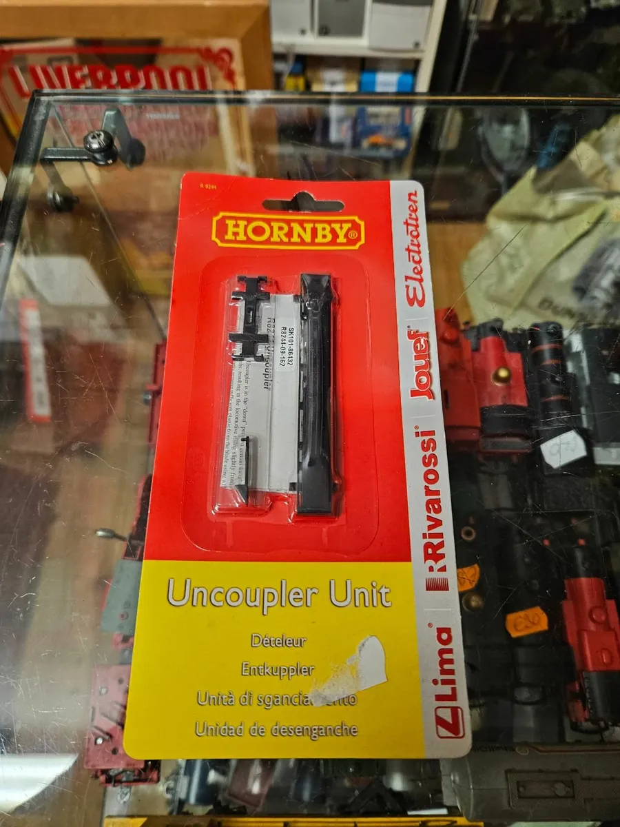 Hornby OO Gauge Uncoupler Unit - Image 1
