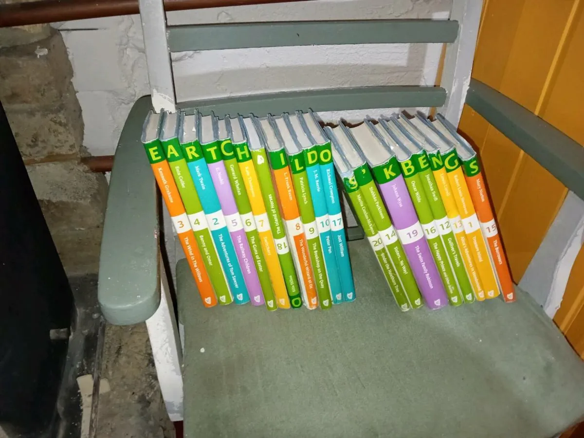 KIDS BOOKS - Image 3