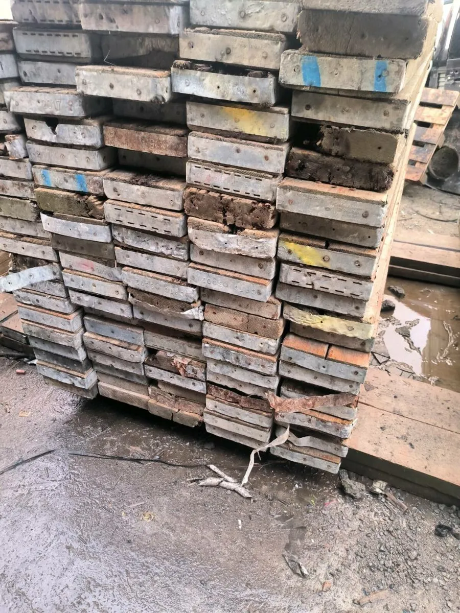 Damaged 8 foot planks - Image 1