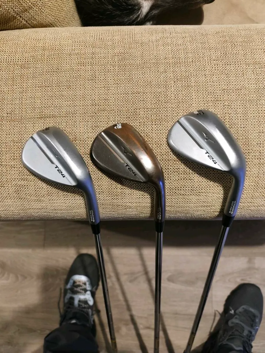 3 t24 mizuno wedges - Image 1