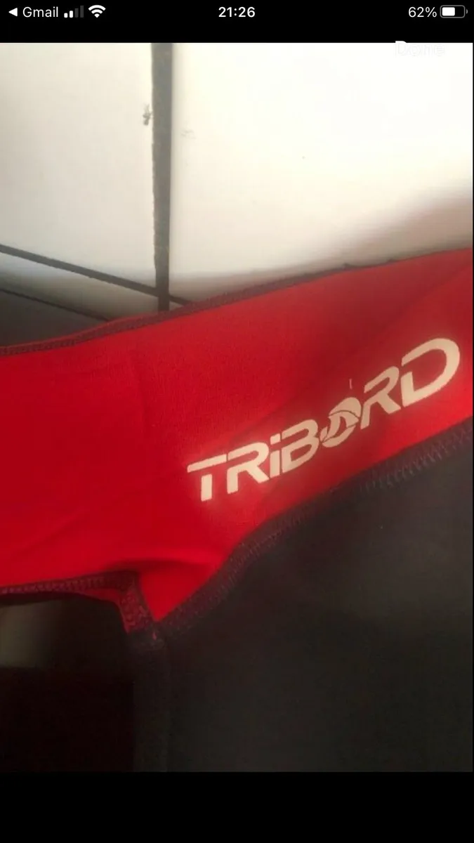 Boys wetsuit age 4 €10 - Image 3