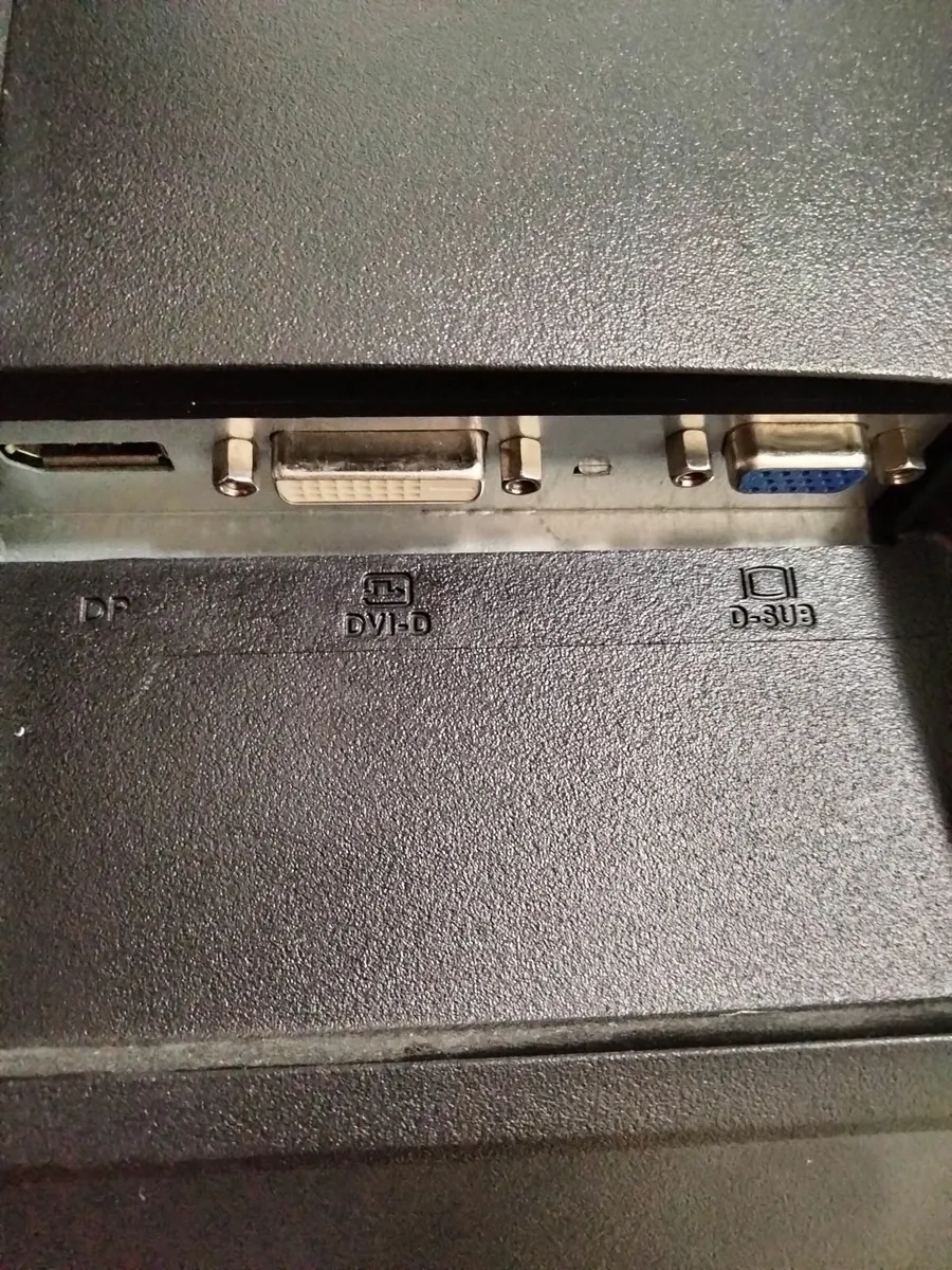 22in monitor - Image 2