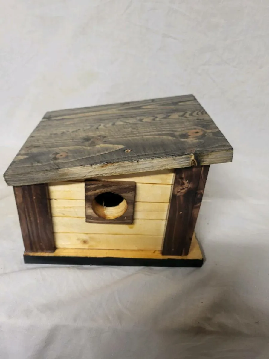 Bird house - Image 2