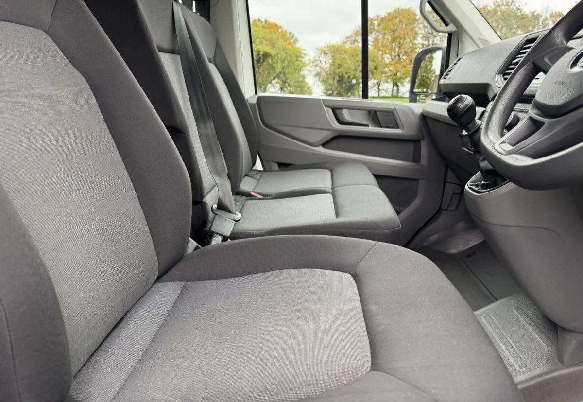 2022 Volkswagen Crafter Dropside Van - Image 3