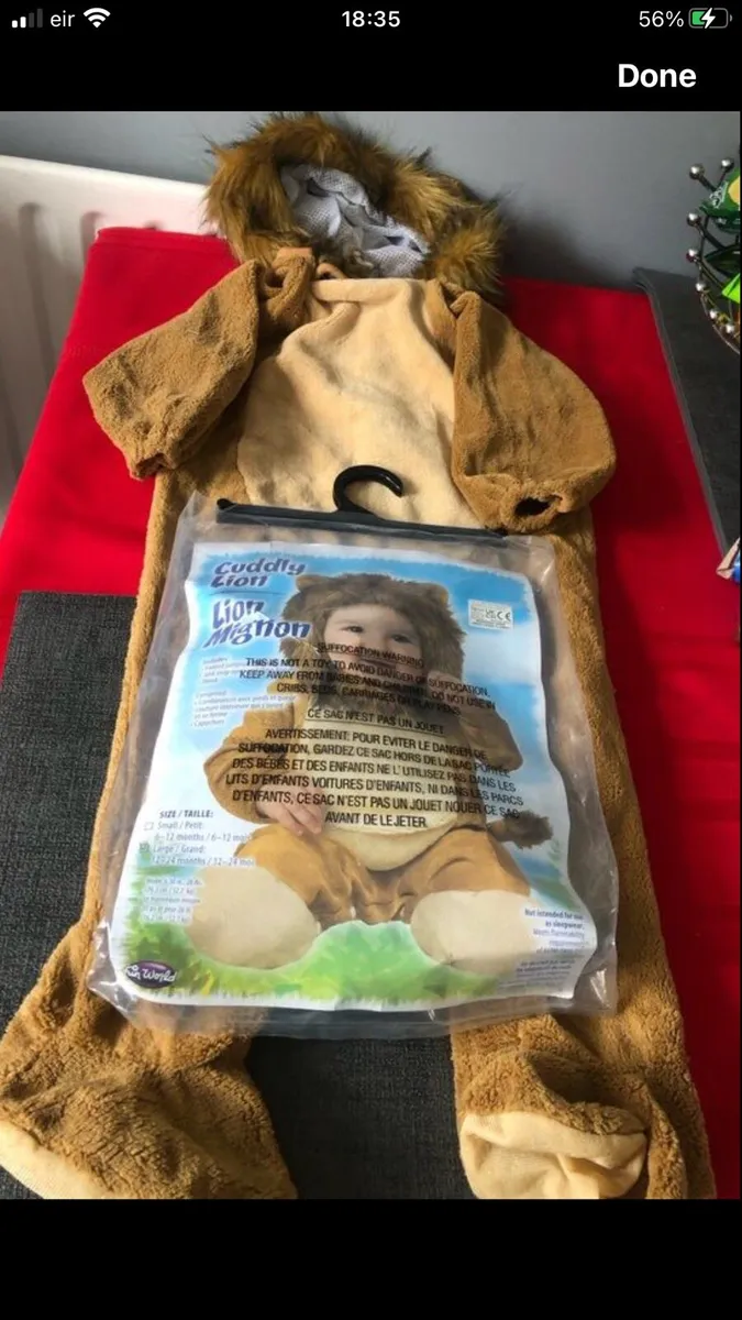 Child’s suit 12/24 mths €10 - Image 2