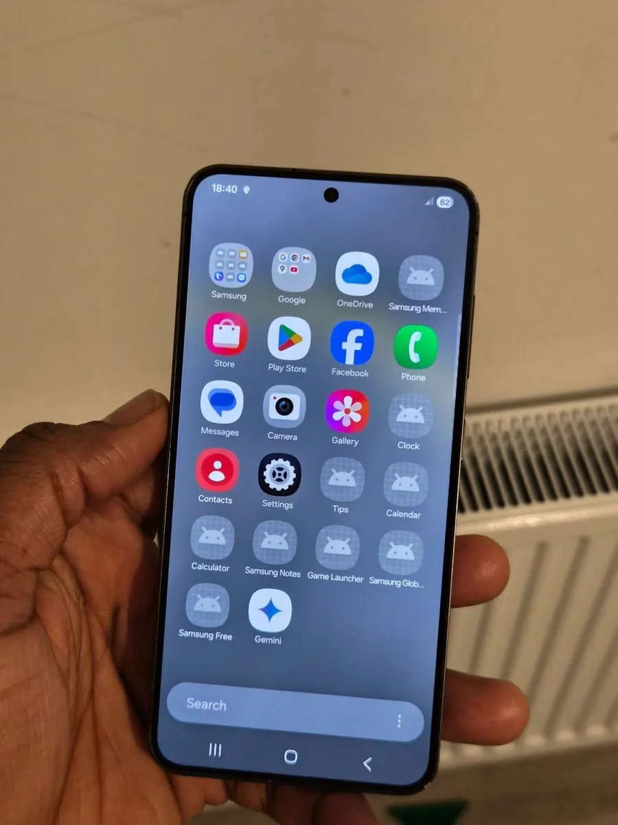 Samsung S24 128GB For sale - Image 4