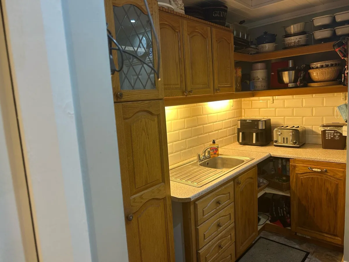 Kitchen units - Image 2
