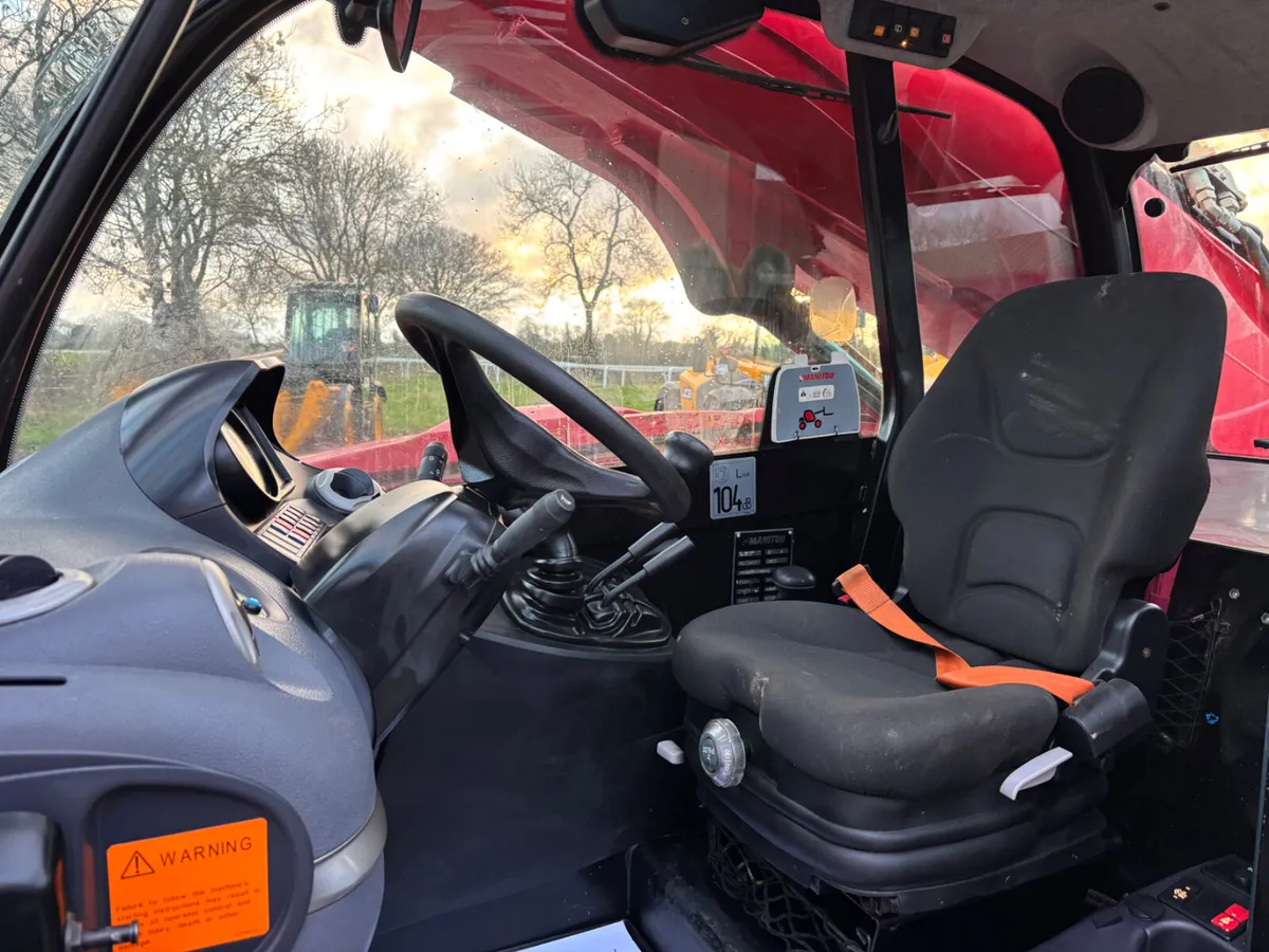 2022 MANITOU MT1440  (2765 Hours) - Image 3