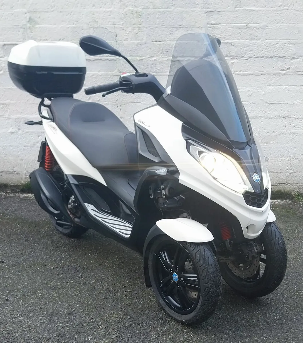 2019 Piaggio  mp3i - Image 1