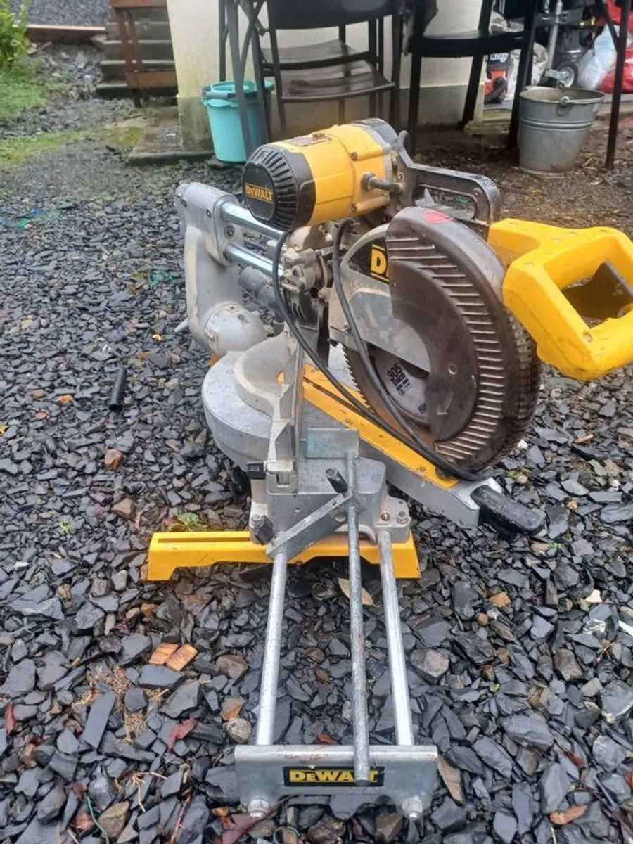 dewalt chop saw - Image 1